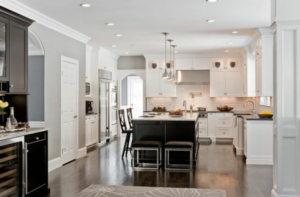 graue-Designs-küche-weiß-schrank - kochinsel