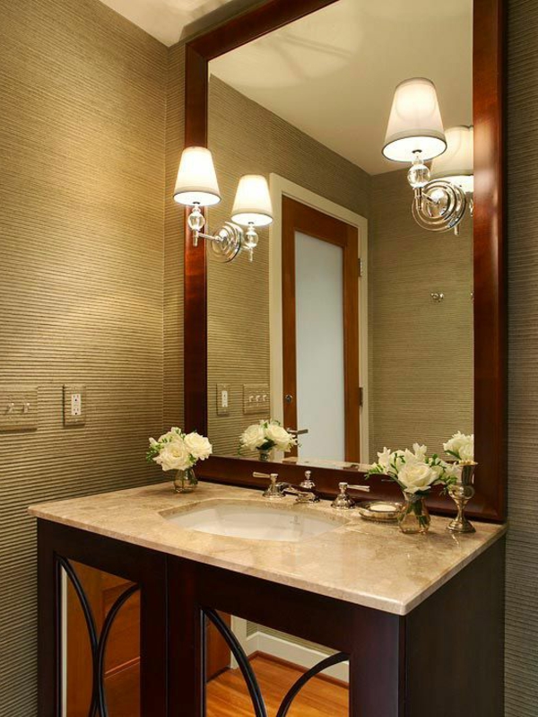 großes-badspiegel-mit-beleuchtung-badezimmergestaltung