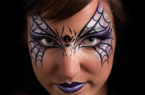 halloween-make-up-ideen-hexe-eine-spinne-zwischen-den-augen