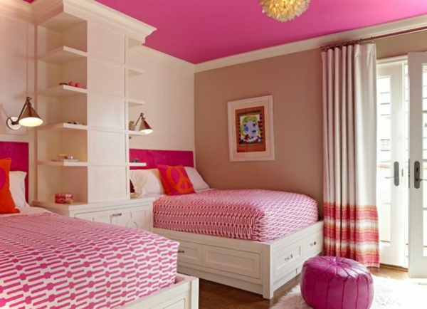 -tolles-Schlafzimmer-in-rosa-Farbe