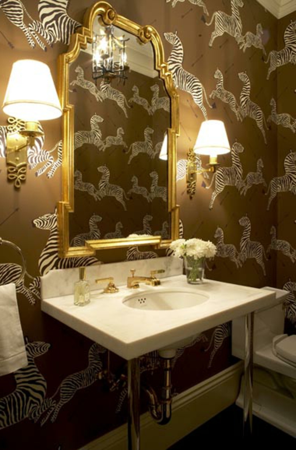 tapeten-farben-ideen-elegantes-badezimmer-mit-braunen-wänden
