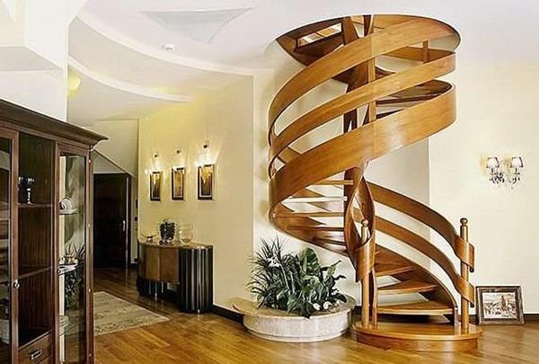-Spindeltreppe-im-Hause-haben-modernes-Design-