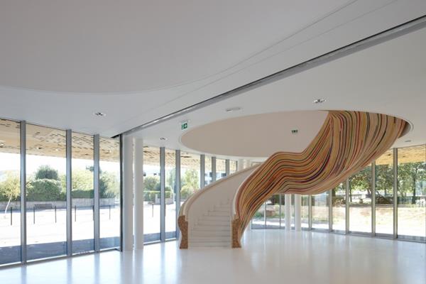 -moderne-Treppen-mit-außerordentlichem-Design-Interior-Ideen-