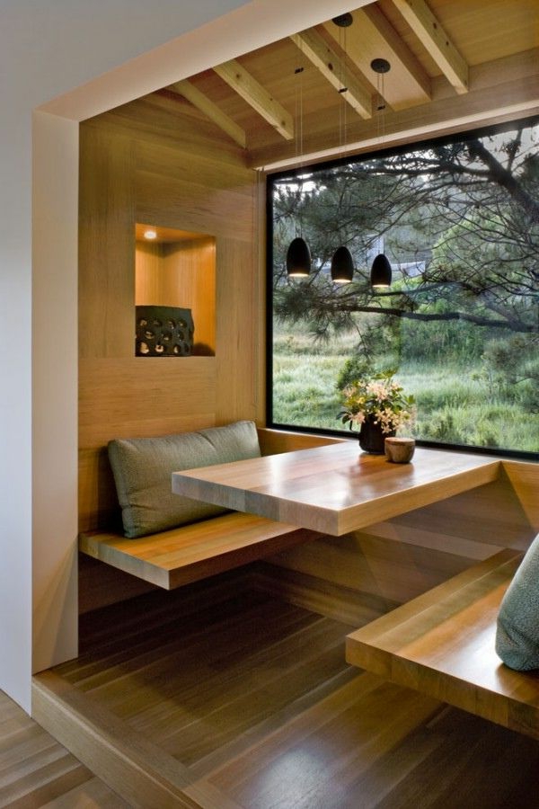 eine-schöne-holzbank-im--esszimmer-interior-design-ideen
