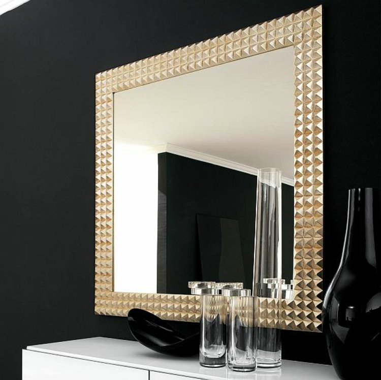 spiegel-gold-besonder-schick-edel-modern-stylisch-neu-romboide-rahmen