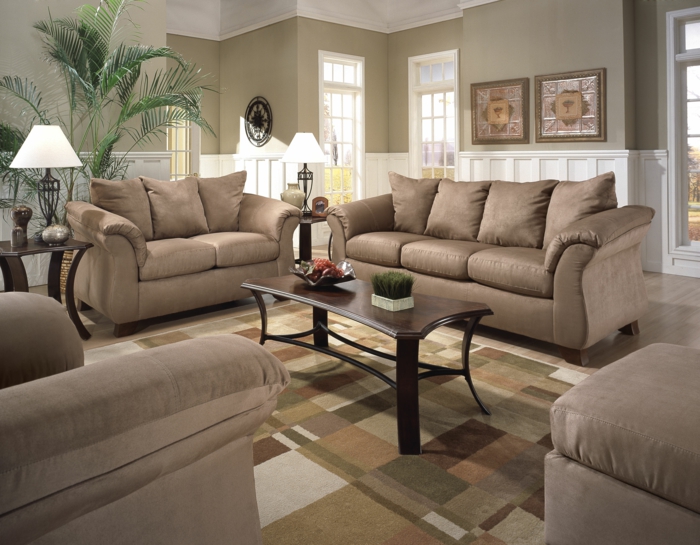 luxus-wohnzimmer-sofa-in-taupe-farbe