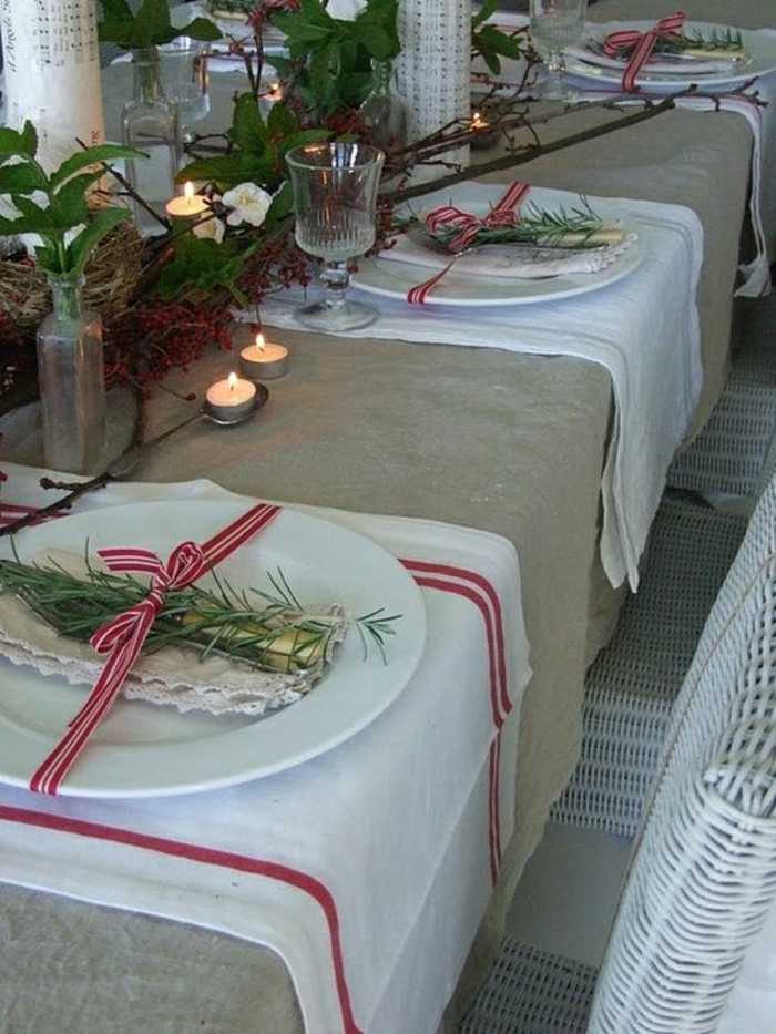 rustikale-Tischdeko-Weihnachtsdekoration-Tischdeko-Leinen-Kerzen