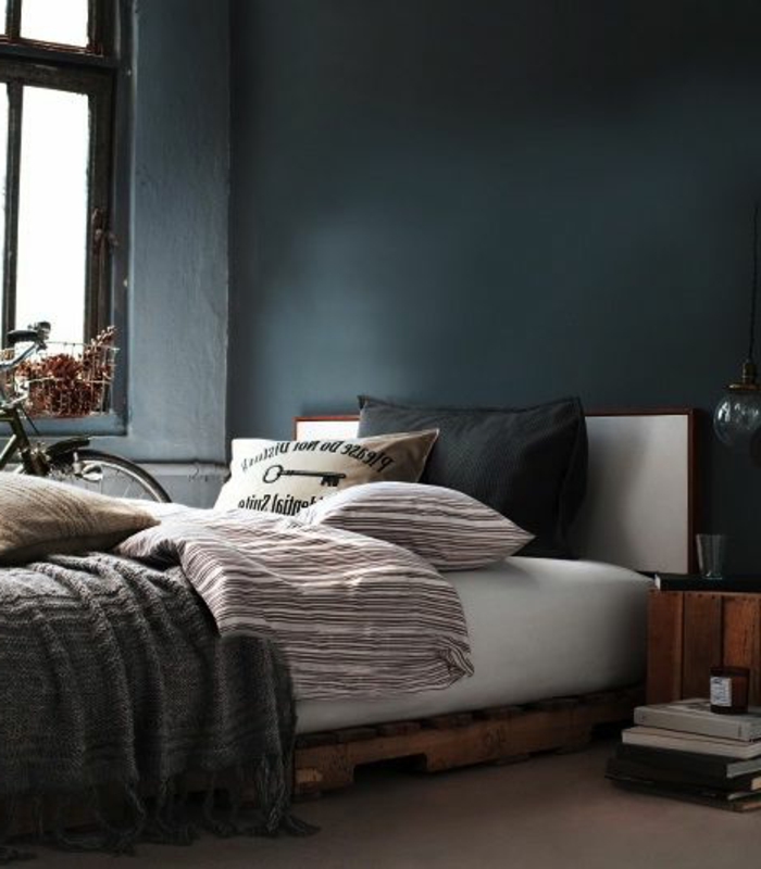 Das DIY Bett kann Ihr Schlafzimmer völlig umwandeln!