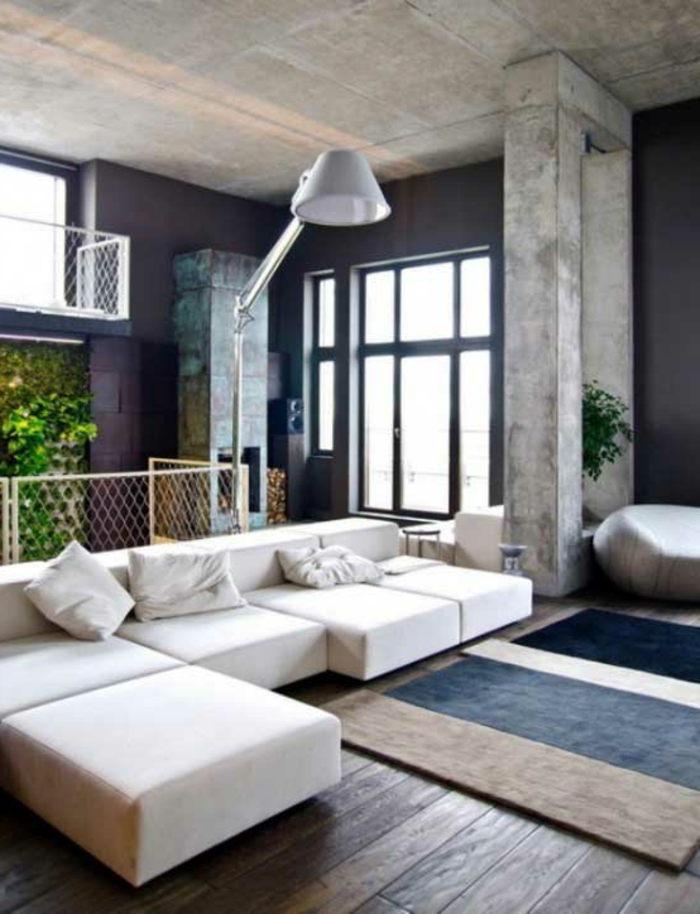 gemütliches-wohnzimmer-weißes-sofa