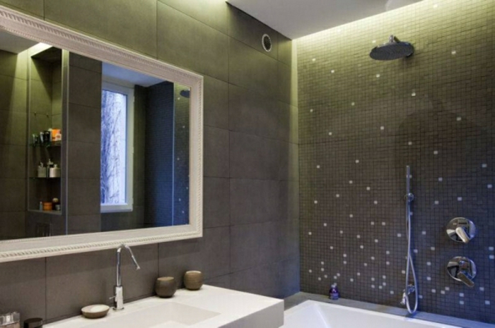 led-indirekte-beleuchtung-für-badezimmer-dusche