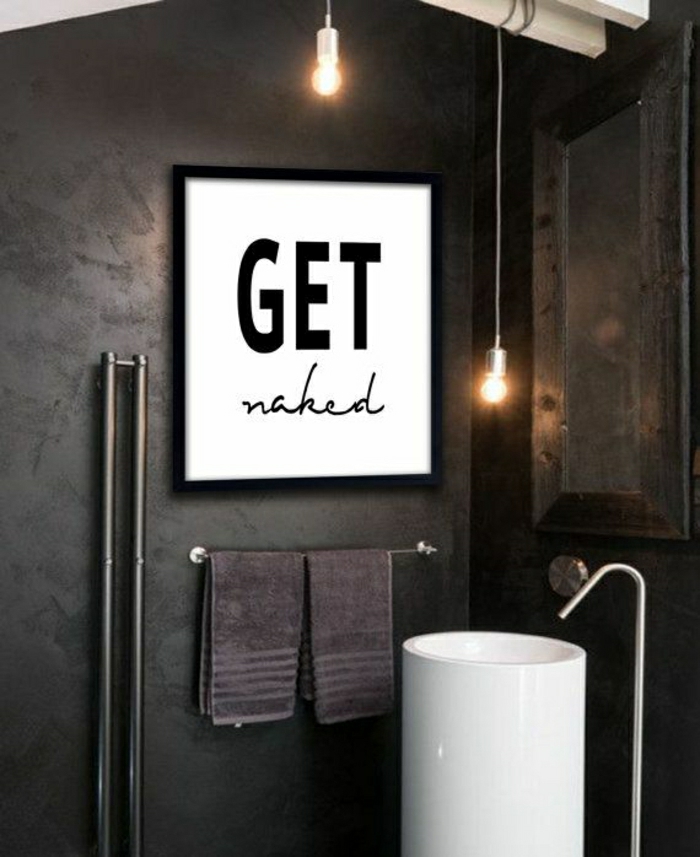 Badezimmer-Deko-Ideen-cooler-Anspruch-Wandbild-schwarze-Wand