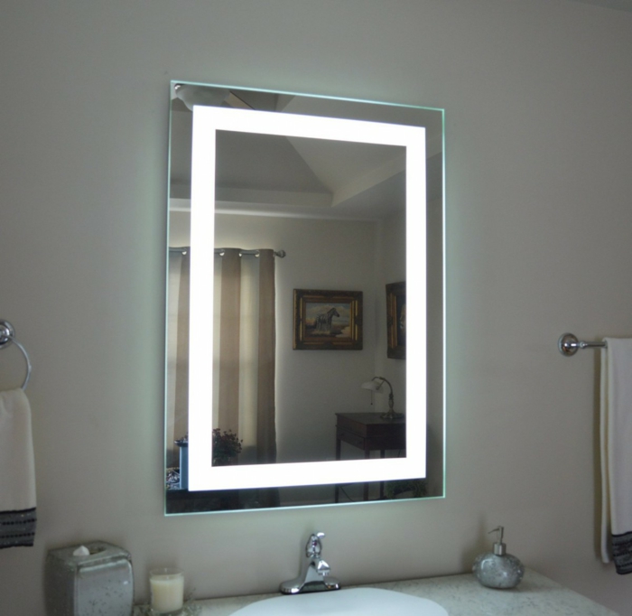 spiegelschrank-bad-mit-beleuchtung-modernes-badezimmer-ausstatten
