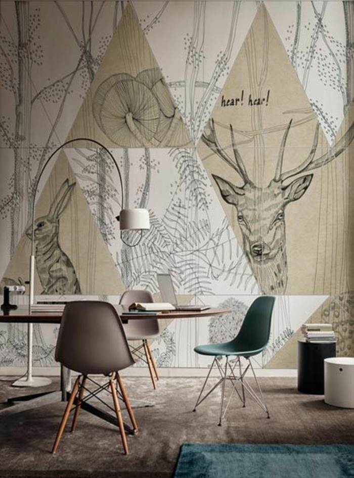 Arbeitszimmer-minimalistische-Einrichtung-graphisches-Tapeten-Muster-Waldtiere