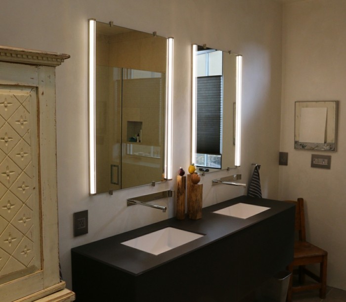 kleines-Badezimmer-beleuchtete-Spiegel-kreative-Idee