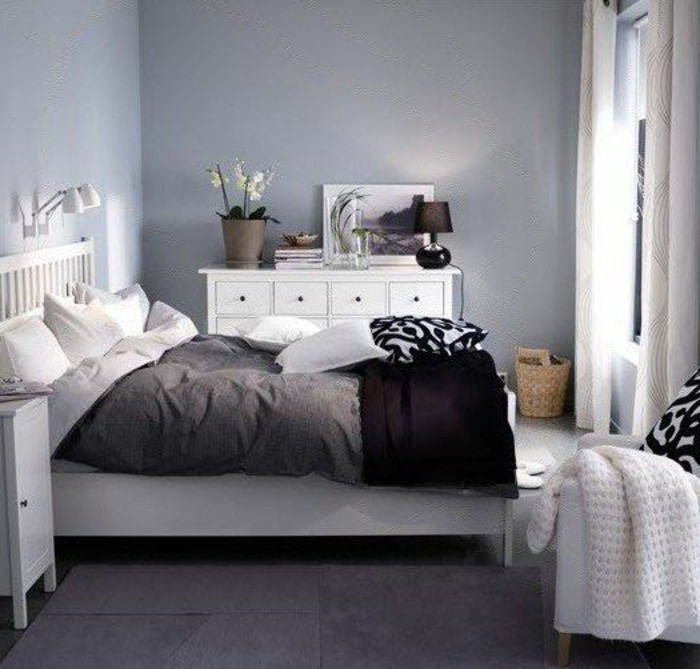 wandfarbe-grau-unikales-schlafzimmer-gestalten-kleiner-gemütlicher-raum