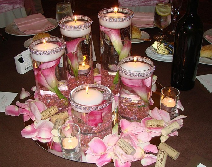 Gläser-für-Kerzen-mit-Blüten-rosa