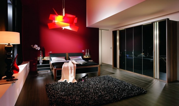 Rotes-Schlafzimmer-Design-Eine-wunderschöne-Ausstrahlung