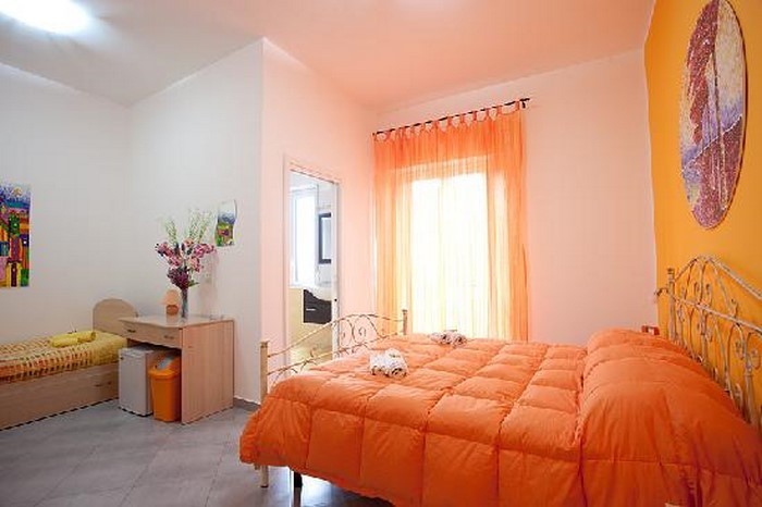 Schlafzimmer-orange-Eine-moderne-Entscheidung