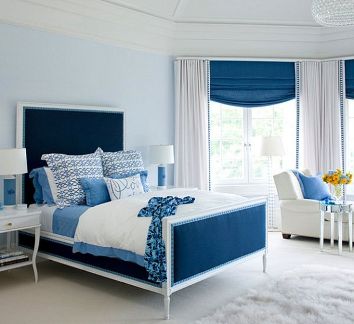 Schlafzimmereinrichtung-in-Blau-Eine-auffällige-Gestaltung