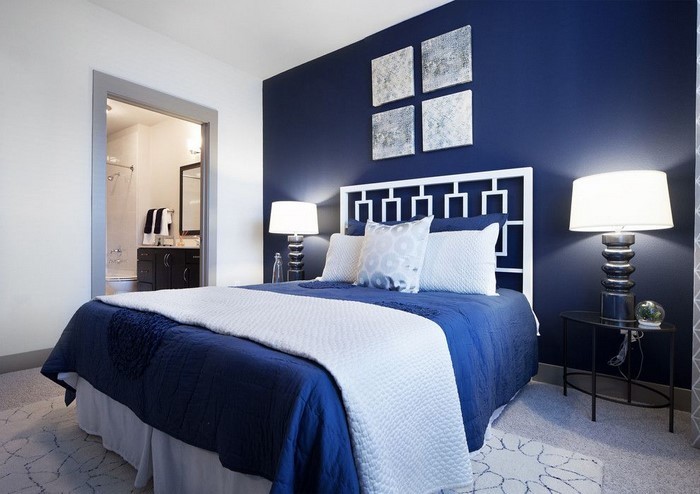 Schlafzimmereinrichtung-in-Blau-Eine-coole-Dekoration