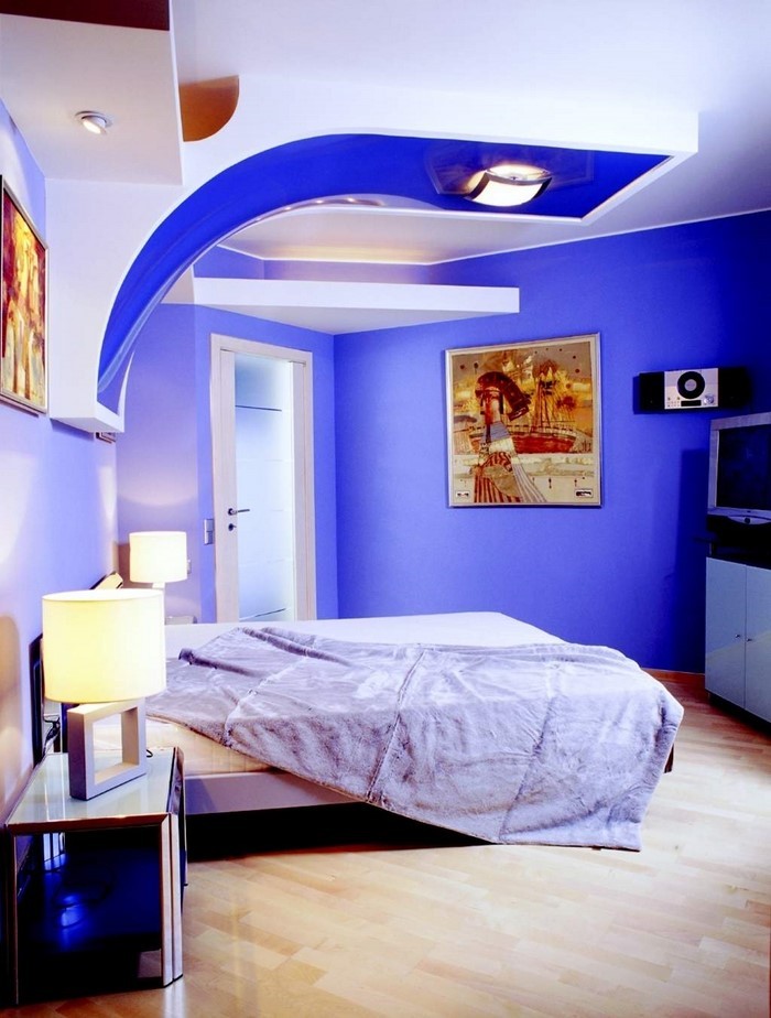 Schlafzimmereinrichtung-in-Blau-Eine-kreative-Gestaltung