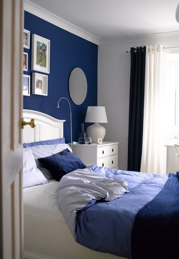 Schlafzimmereinrichtung-in-Blau-Eine-moderne-Dekoration