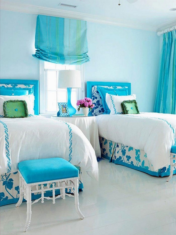 Schlafzimmereinrichtung-in-Blau-Eine-super-Dekoration