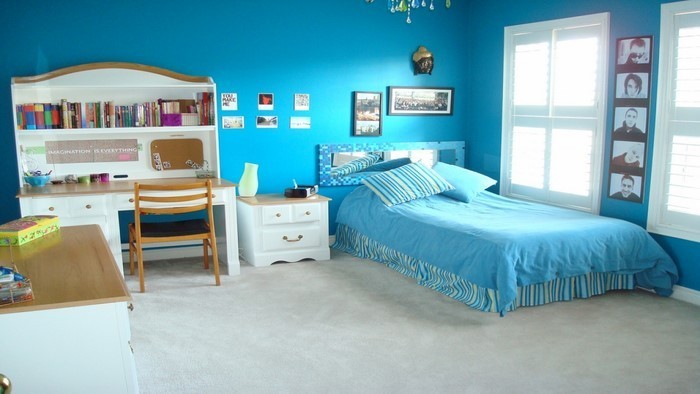 Schlafzimmereinrichtung-in-Blau-Eine-super-Gestaltung