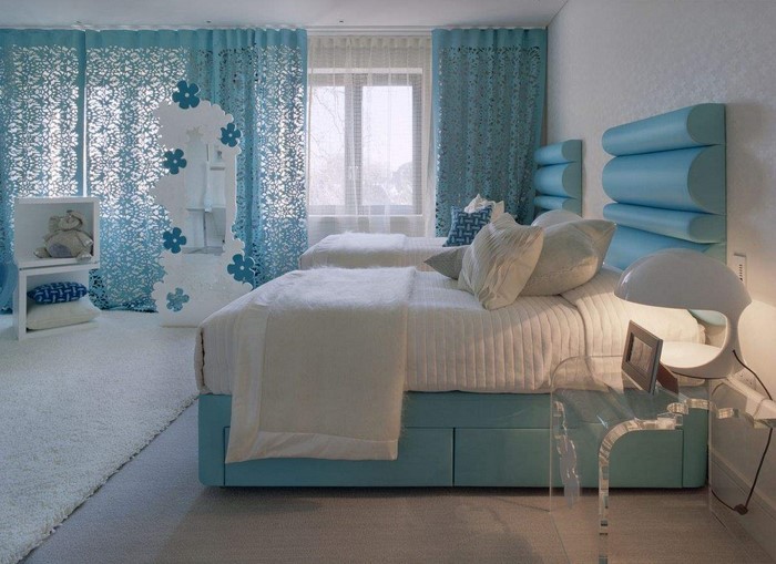Schlafzimmereinrichtung-in-Blau-Eine-tolle-Dekoration