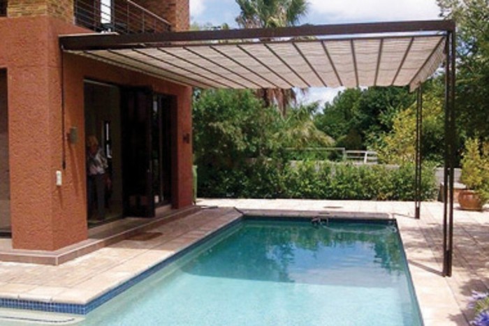 Pergola mit Sonnensegel: Eine absolute Wohlfühlgarantie