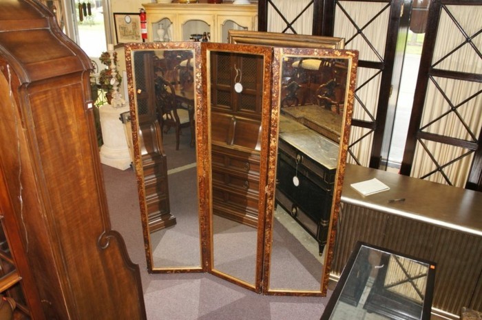 antike-spiegel-in-drei-teilen