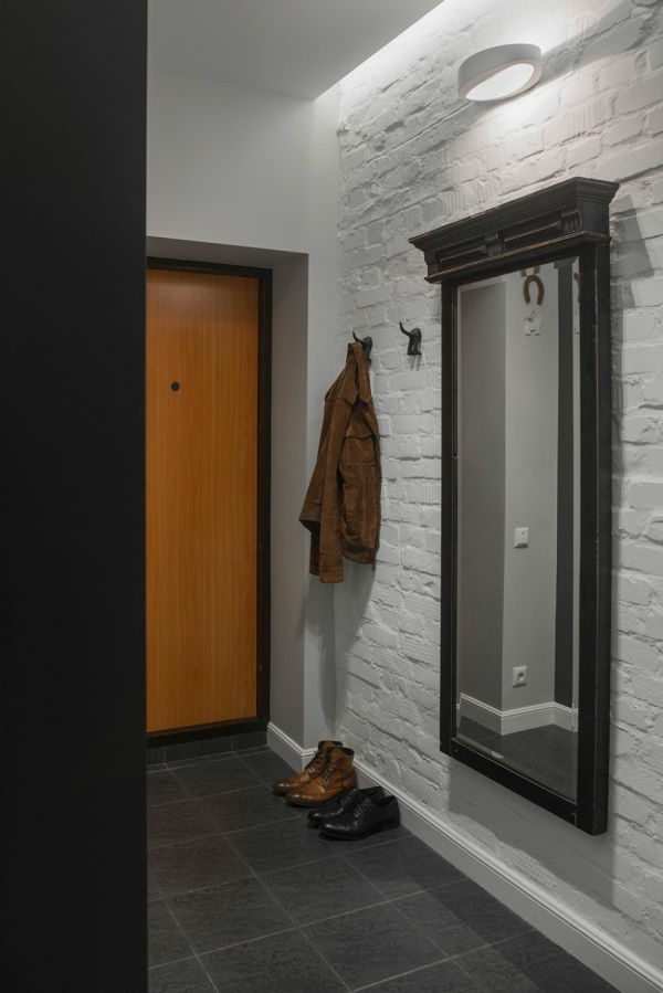 Riesiger Spiegel im Hausflur-ultramodernes Design
