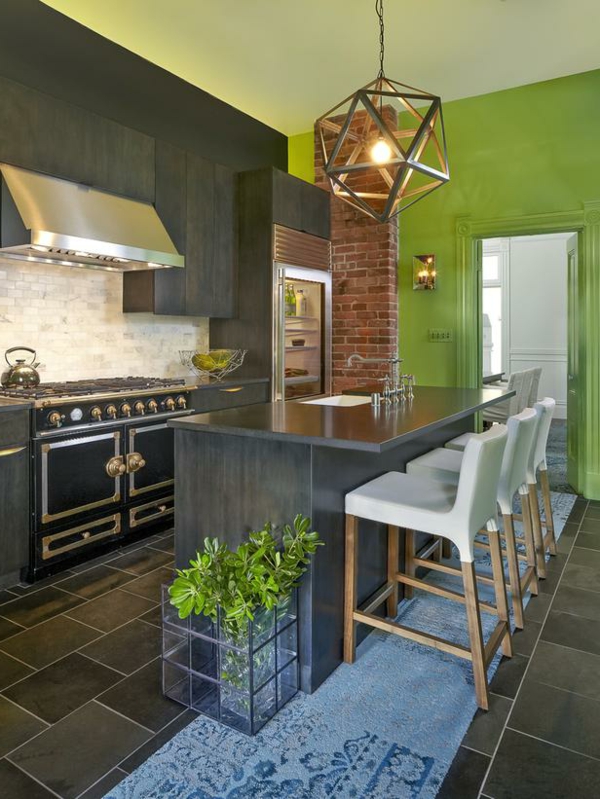 kronleuchter grüne wand graue gestaltung - schöne farbkombination in der küche