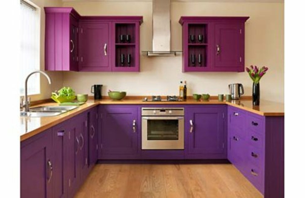 farbgestaltung für fdie küche - lila