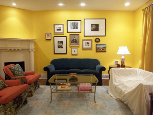 wohnzimmer modern gestalten - gelbe wandfarbe