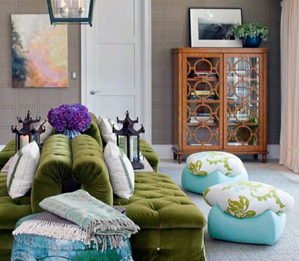 grüne sofas im wohnzimmer