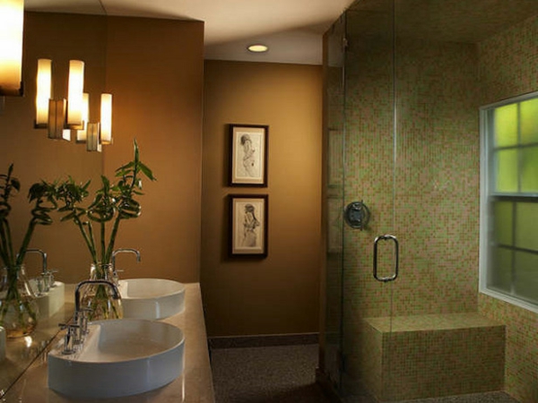modernes-bad-mit-warmen-farbtönungen - glaskabine -dusche