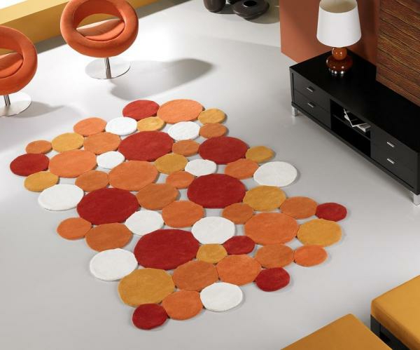 modernes-teppich-design-orange-weiß-und-rot- warme farbschemen