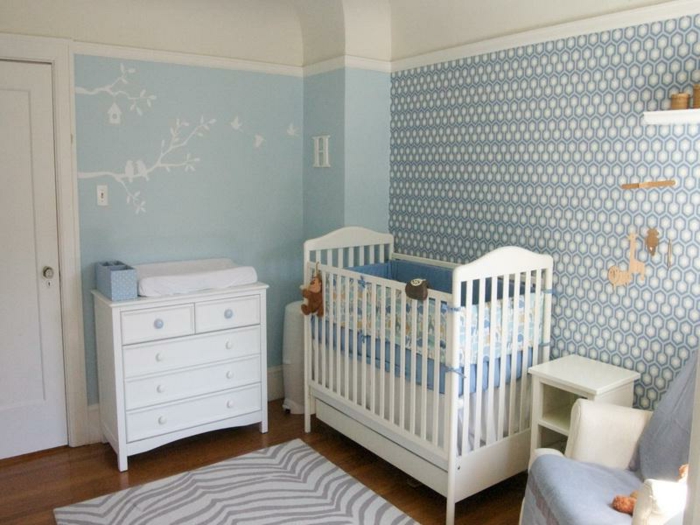 babyzimmer-wanddeko-interessante-tapeten-für-jungen