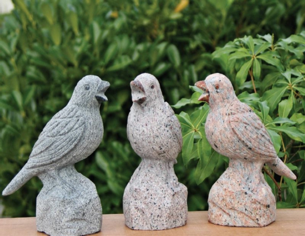 betonfiguren-selber-machen-drei-vögel - gartendekoration idee