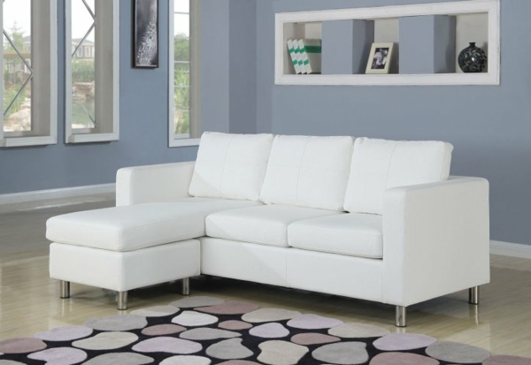 kleines-weißes-schlafsofa-ikea - moderner teppich