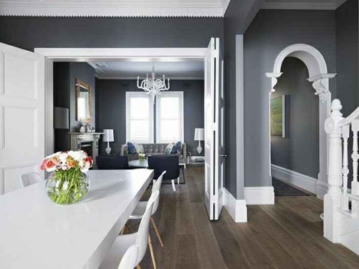 luxuriöses-esszimmer-mit-wandfarbe-grau-schöne-wohnbeispiele