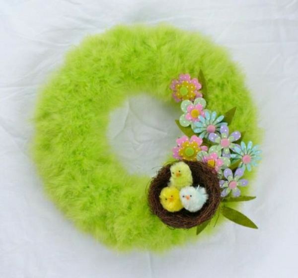 osterkranz-selber-machen-neongrüne-feder-filzblumen-deko-nest - wunderbar