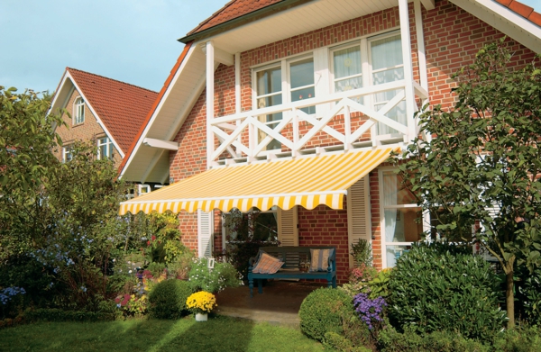 elegante-gestaltung-sonnensegel-für-terrasse-wunderschön wirkend