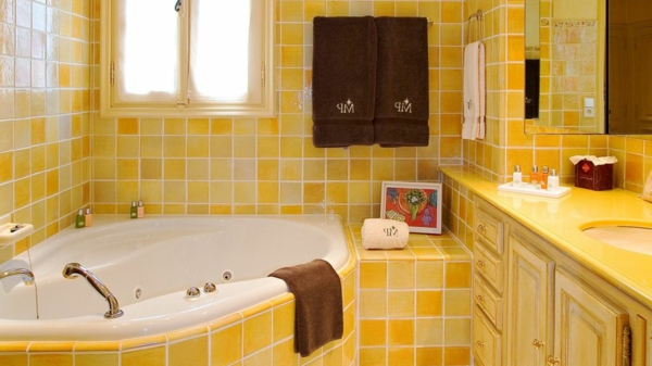 gelbe-farbtöne-badezimmer-2