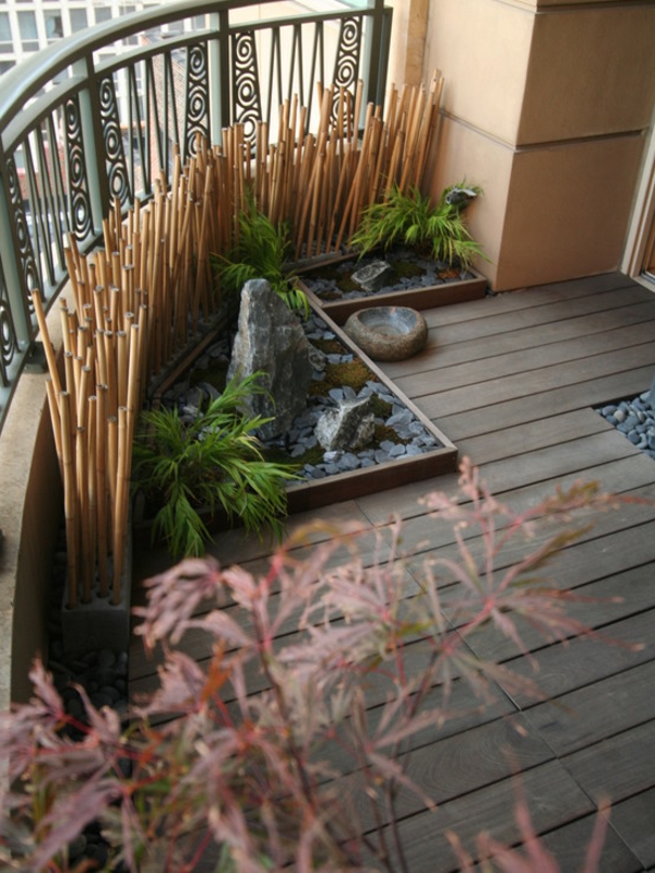 moderne-bambus-dekoration-auf-dem-balkon-sehr kreative gestaltung