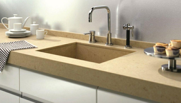 moderne-gestaltung-arbeitsplatte-aus-naturstein-für-die-küche-minimalistisch wirkend