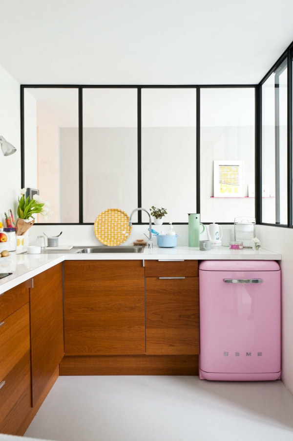 smeg-kühlschrank-rosa-super passend für kleine küchen