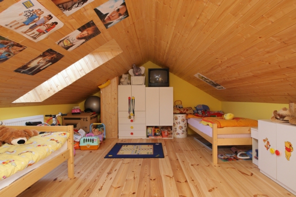 Dachgeschoss-einrichten-kreatives-Kinderzimmer-für-zwei-kinder