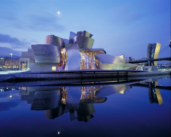 Gugenhaim-Bilbao-die-besten-städte-der-welt-moderne-architektur- extravagante gestaltung